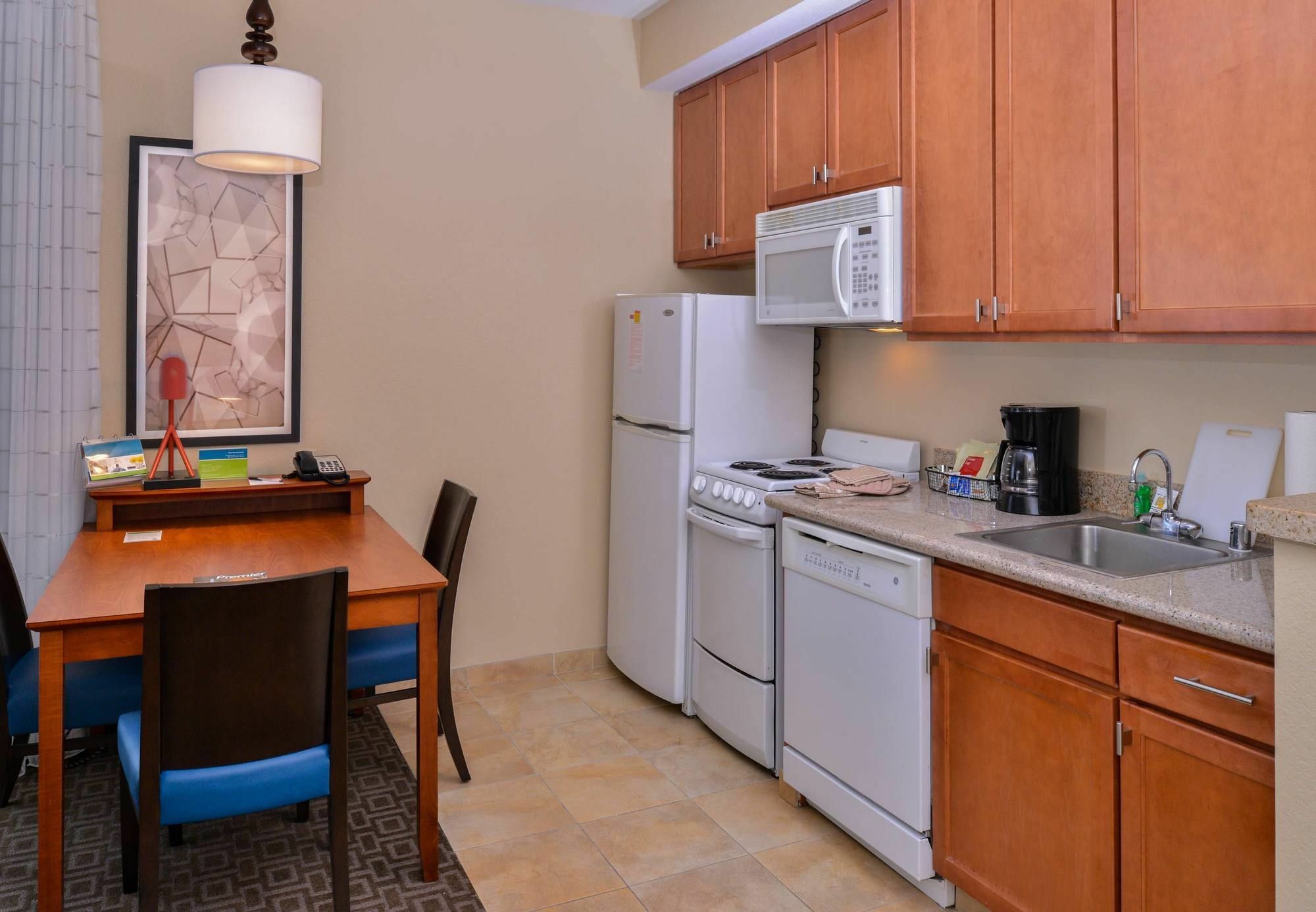 Towneplace Suites Thousand Oaks Ventura County Bagian luar foto